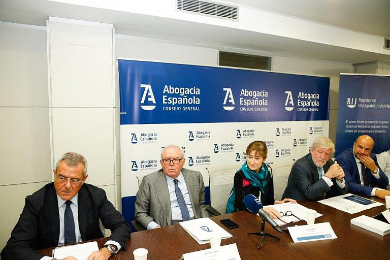 La Abogacía Española crea el primer Registro de Impagados Judiciales